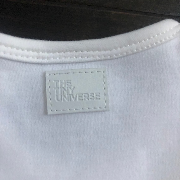 The Tiny Universe White Tiny Tuxedo Romper 12M - Picture 5 of 6